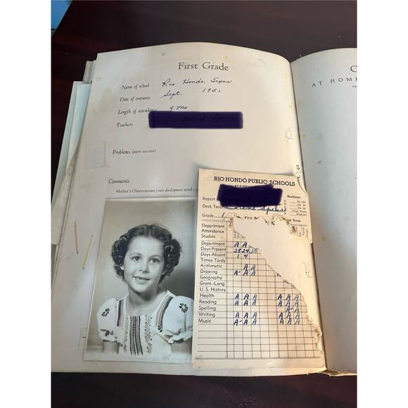 Vintage Baby Book Filled Out Baby Pictures Birth Certificate Baby Cards 1944 - Picture 7 of 8